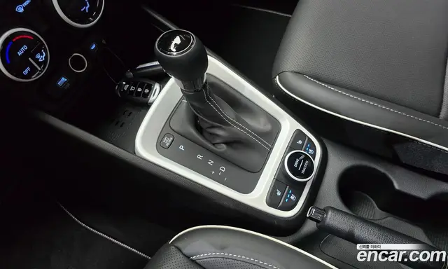 Hyundai Venue 2026 1.6 автомат (гидро), миниатюра 12