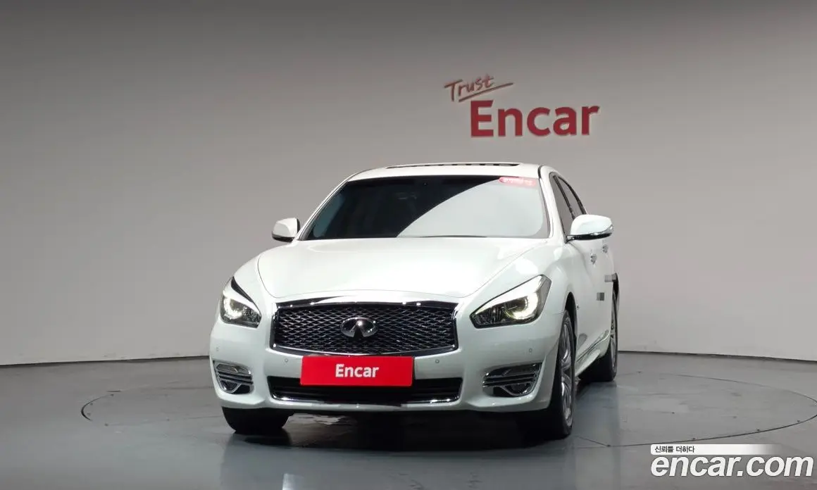 Infiniti Q70 2015 3.7 автомат (гидро), фото 2 Infiniti Q70 2015 3.7 автомат (гидро), фото 2