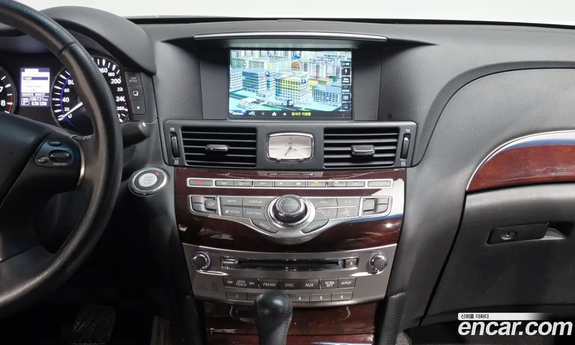 Infiniti Q70 2015 3.7 автомат (гидро), фото 19 Infiniti Q70 2015 3.7 автомат (гидро), фото 19