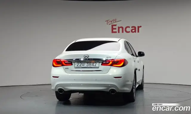 Infiniti Q70 2015 3.7 автомат (гидро), миниатюра 3 Infiniti Q70 2015 3.7 автомат (гидро), миниатюра 3