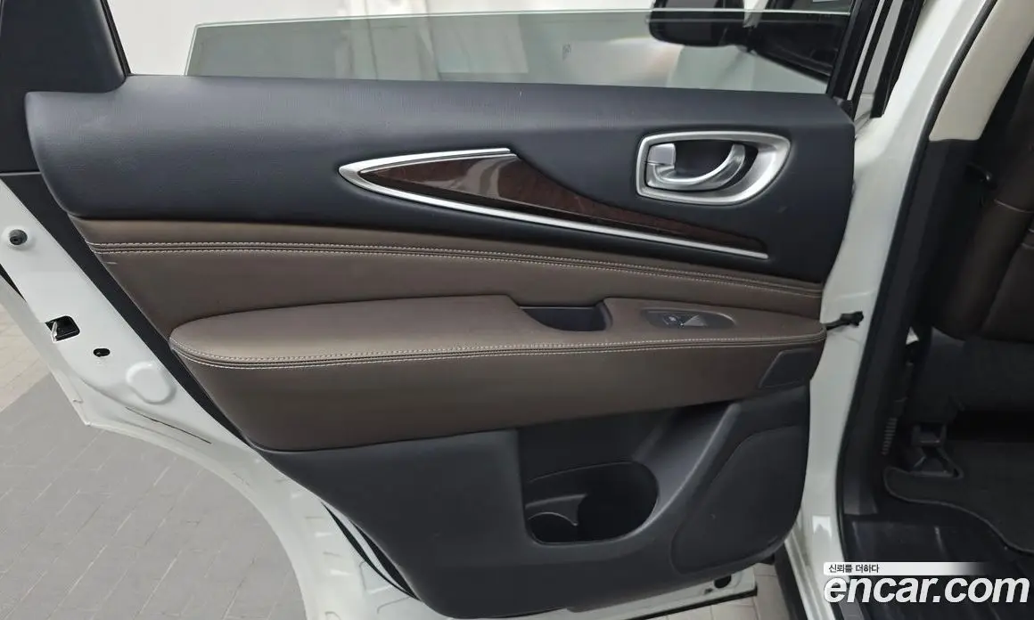 Infiniti QX60 2018 3.5 автомат (гидро), фото 15 Infiniti QX60 2018 3.5 автомат (гидро), фото 15