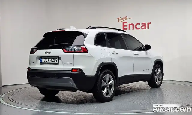 Jeep Cherokee 2022 2.4 автомат (гидро), миниатюра 2 Jeep Cherokee 2022 2.4 автомат (гидро), миниатюра 2