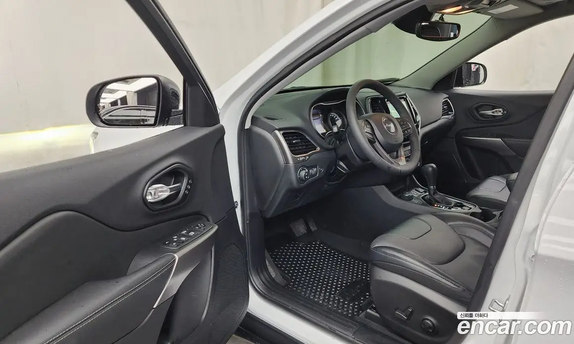 Jeep Cherokee 2022 2.4 автомат (гидро), фото 13 Jeep Cherokee 2022 2.4 автомат (гидро), фото 13
