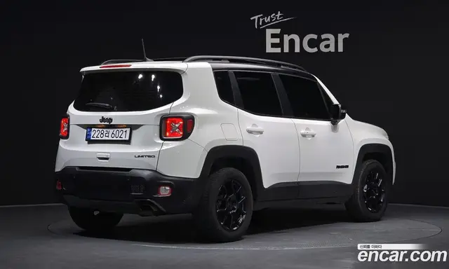 Jeep Renegade 2019 2.4 автомат (гидро), миниатюра 2 Jeep Renegade 2019 2.4 автомат (гидро), миниатюра 2