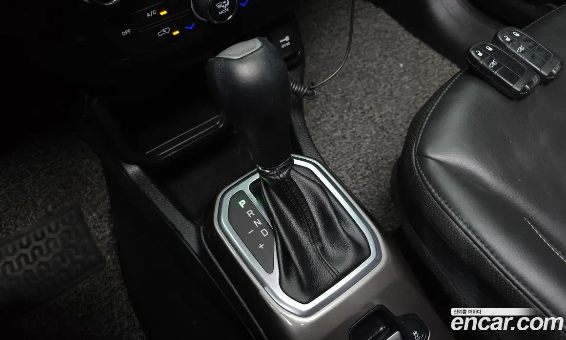 Jeep Renegade 2019 2.4 автомат (гидро), фото 12 Jeep Renegade 2019 2.4 автомат (гидро), фото 12