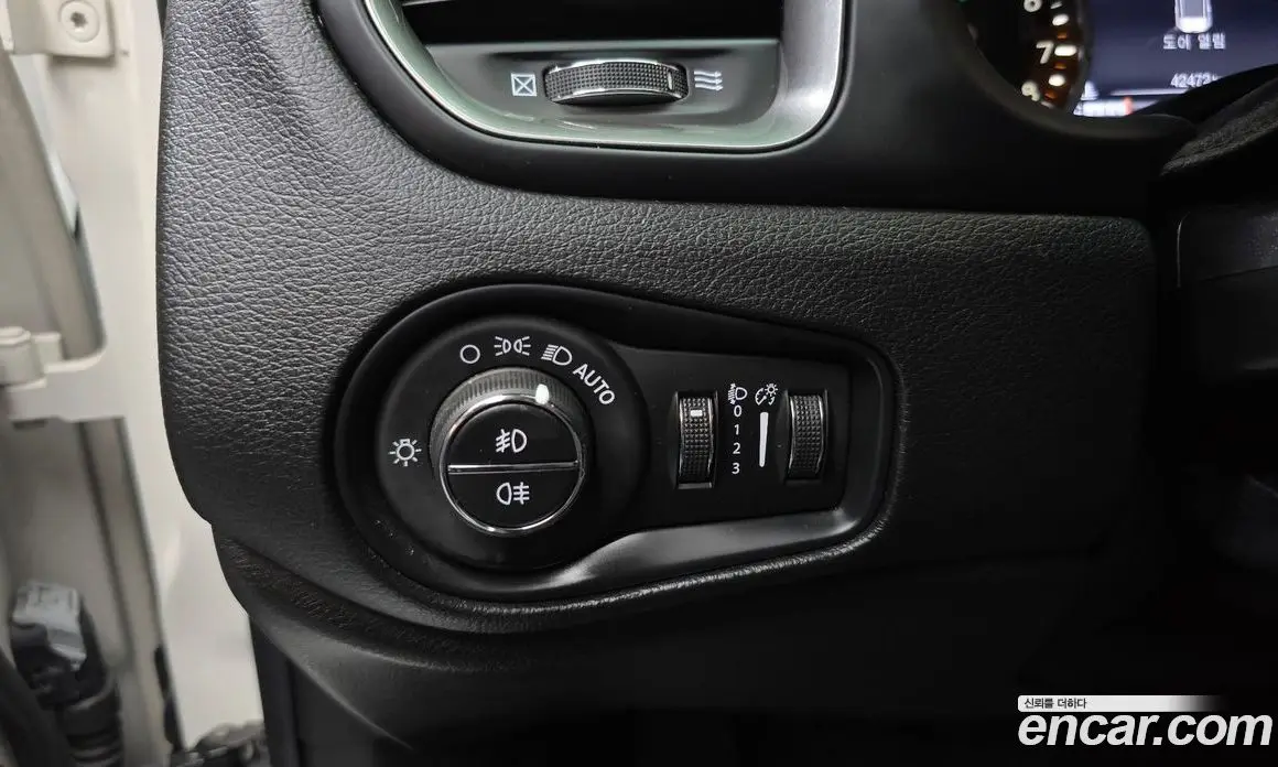 Jeep Renegade 2019 2.4 автомат (гидро), фото 27 Jeep Renegade 2019 2.4 автомат (гидро), фото 27