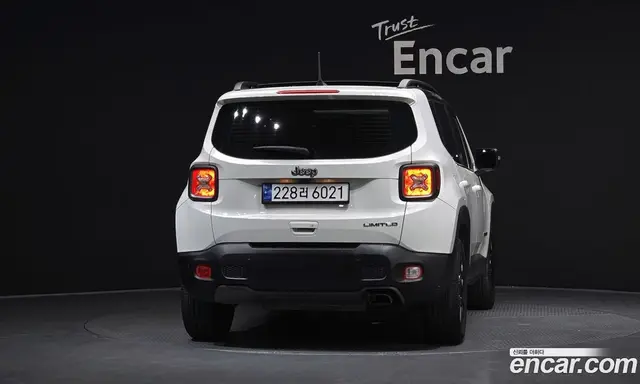 Jeep Renegade 2019 2.4 автомат (гидро), миниатюра 4 Jeep Renegade 2019 2.4 автомат (гидро), миниатюра 4
