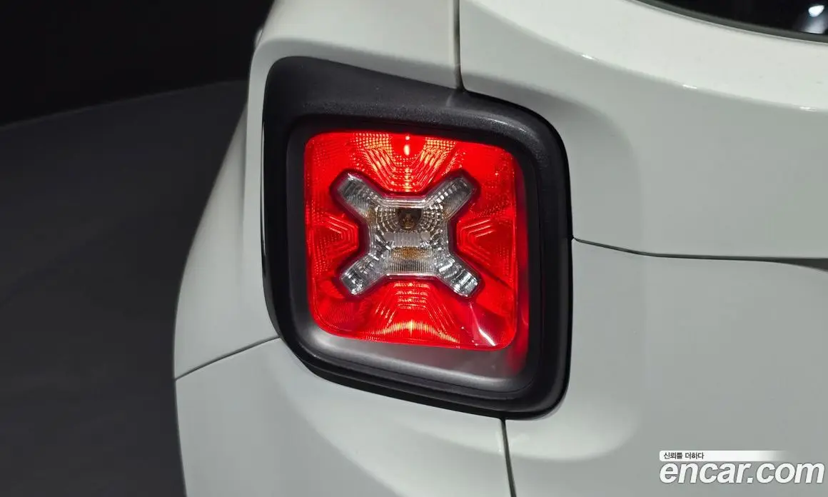 Jeep Renegade 2019 2.4 автомат (гидро), фото 9 Jeep Renegade 2019 2.4 автомат (гидро), фото 9