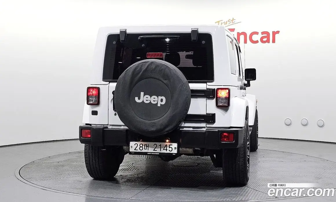 Jeep Wrangler 2017 3.6 автомат (гидро), фото 4 Jeep Wrangler 2017 3.6 автомат (гидро), фото 4