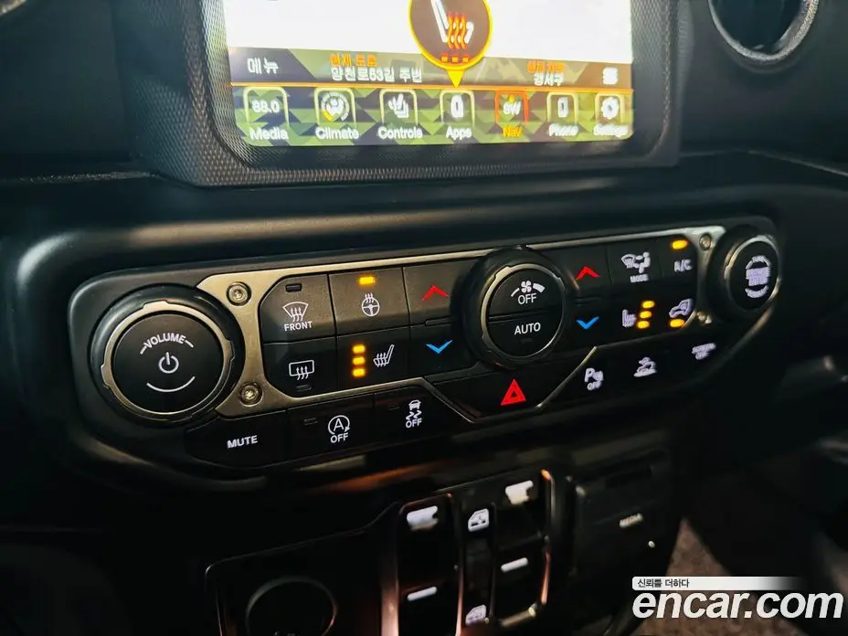 Jeep Wrangler 2021 2.0 автомат (гидро), фото 12 Jeep Wrangler 2021 2.0 автомат (гидро), фото 12