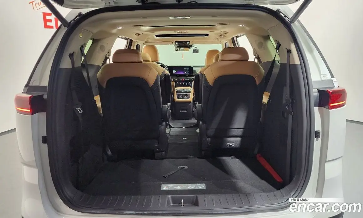 Kia Carnival 2022 3.5 автомат (гидро), фото 26 Kia Carnival 2022 3.5 автомат (гидро), фото 26