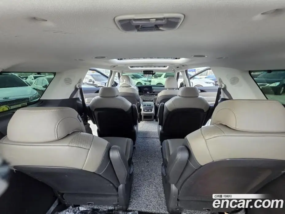 Kia Carnival 2024 2.2 автомат (гидро), фото 11 Kia Carnival 2024 2.2 автомат (гидро), фото 11