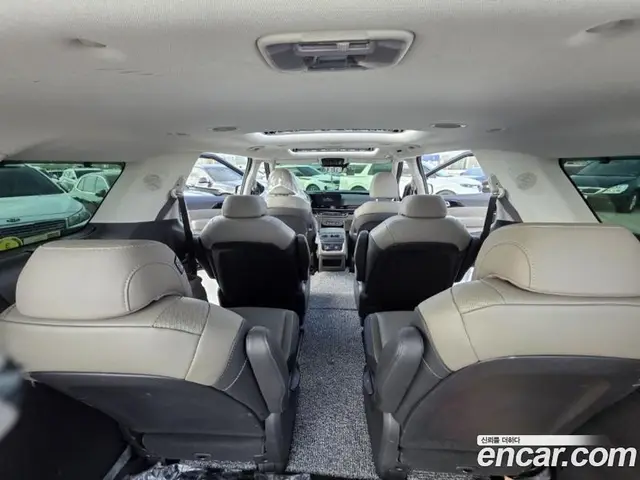 Kia Carnival 2024 2.2 автомат (гидро), миниатюра 11 Kia Carnival 2024 2.2 автомат (гидро), миниатюра 11