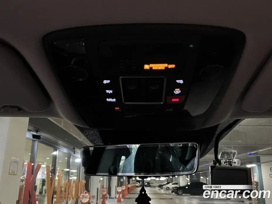 Kia Carnival 2024 2.2 автомат (гидро), фото 17 Kia Carnival 2024 2.2 автомат (гидро), фото 17