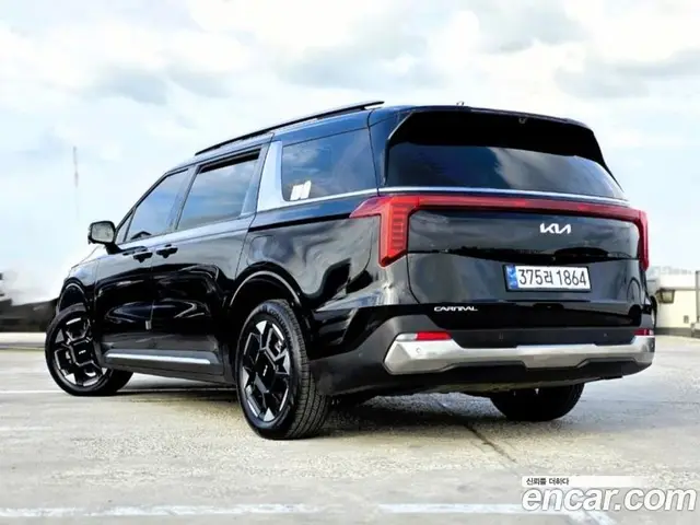Kia Carnival 2024 2.2 автомат (гидро), миниатюра 3 Kia Carnival 2024 2.2 автомат (гидро), миниатюра 3