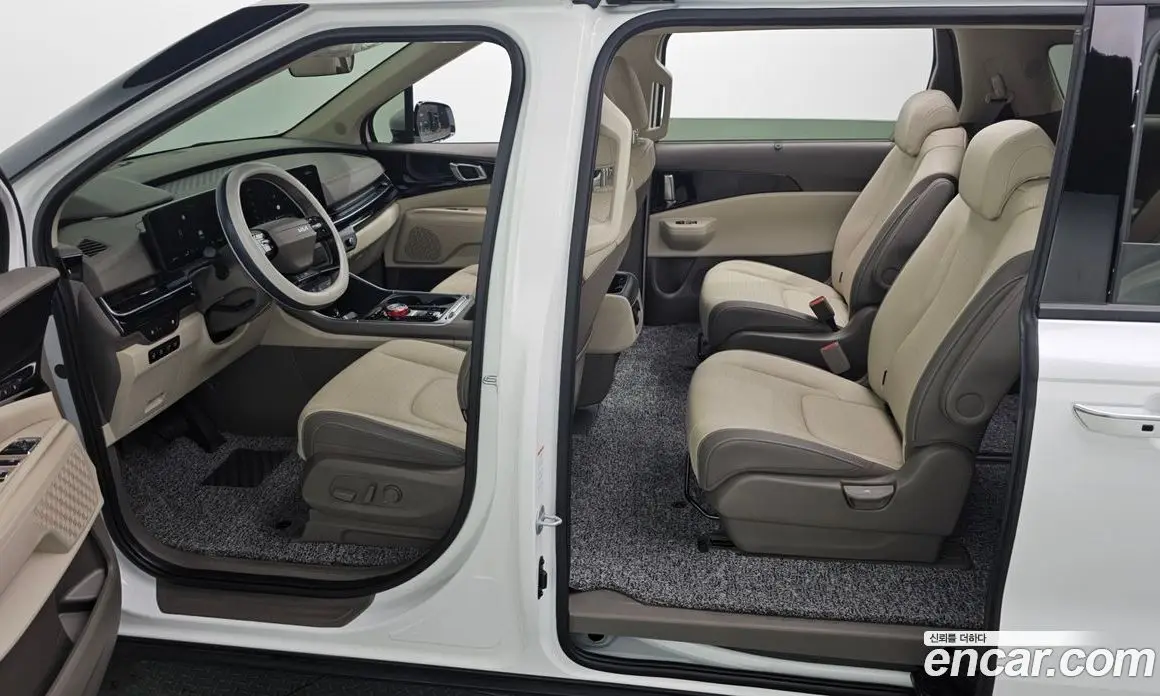Kia Carnival 2024 2.2 автомат (гидро), фото 13 Kia Carnival 2024 2.2 автомат (гидро), фото 13