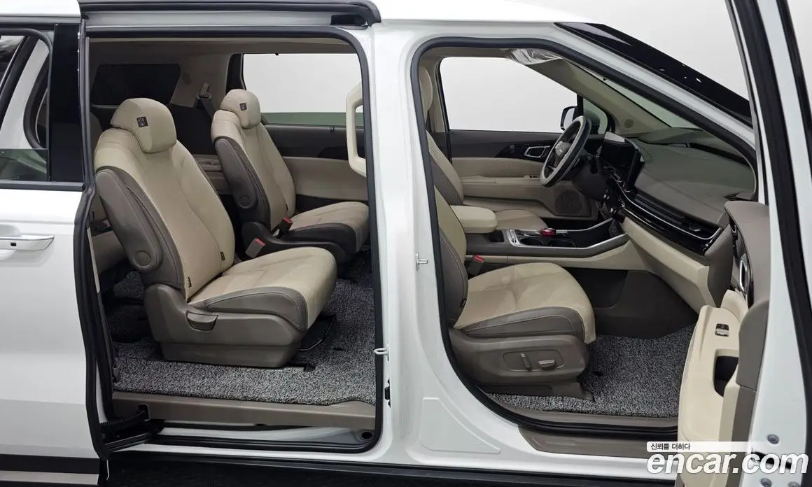 Kia Carnival 2024 2.2 автомат (гидро), фото 16 Kia Carnival 2024 2.2 автомат (гидро), фото 16