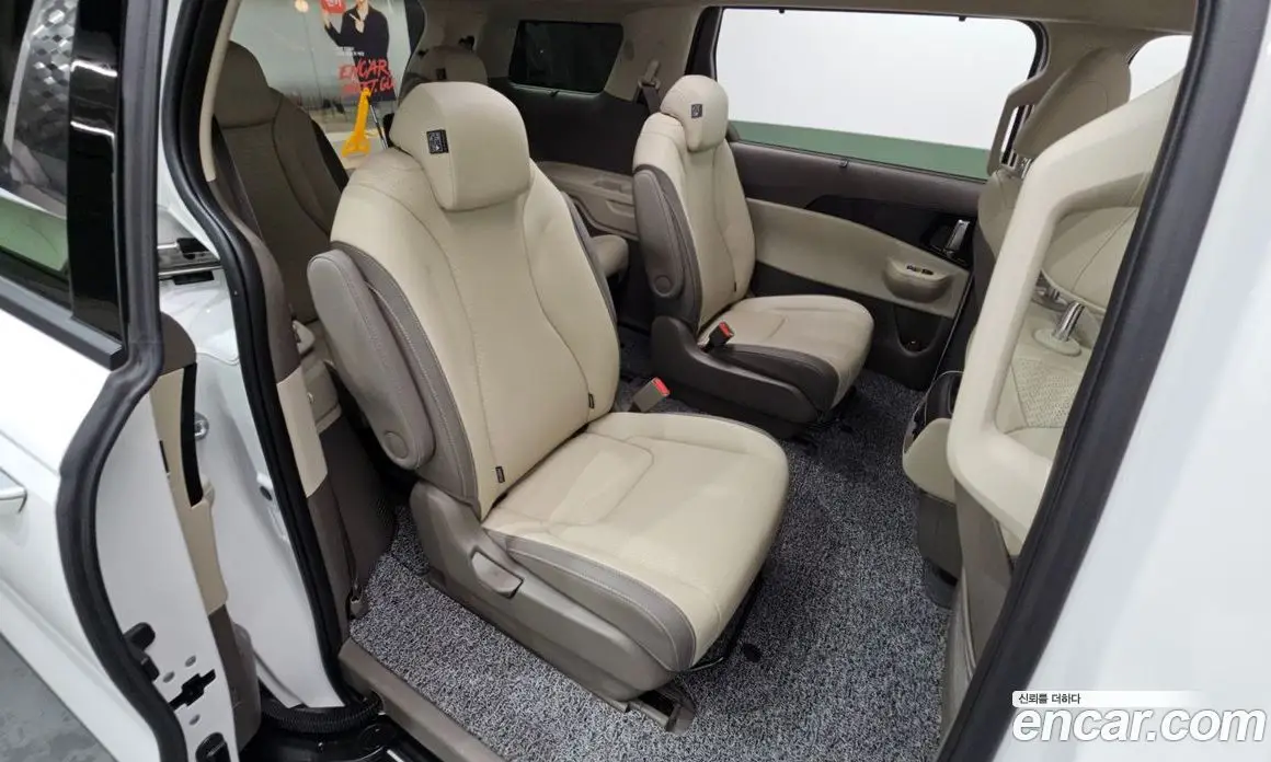 Kia Carnival 2024 2.2 автомат (гидро), фото 18 Kia Carnival 2024 2.2 автомат (гидро), фото 18