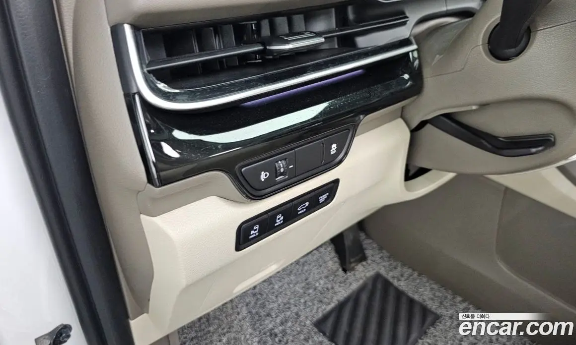 Kia Carnival 2024 2.2 автомат (гидро), фото 26 Kia Carnival 2024 2.2 автомат (гидро), фото 26