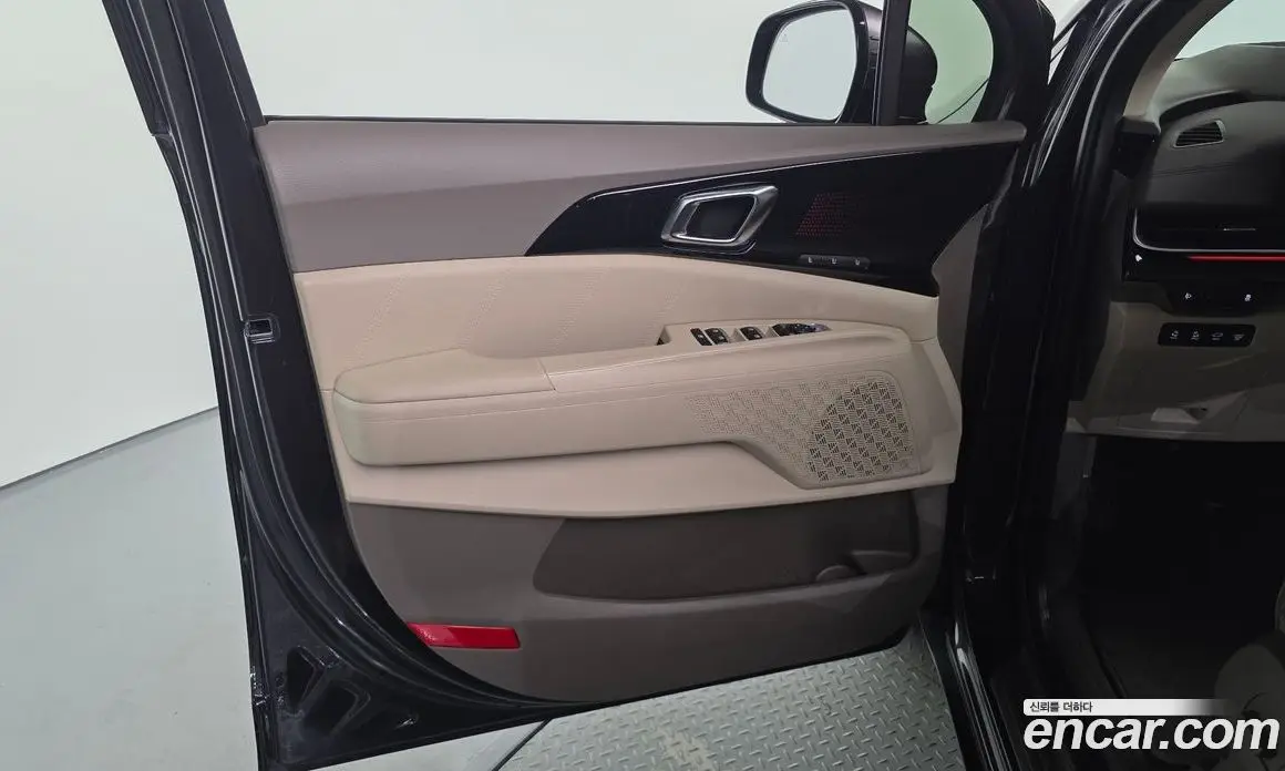 Kia Carnival 2024 1.6 автомат (гидро), фото 14 Kia Carnival 2024 1.6 автомат (гидро), фото 14