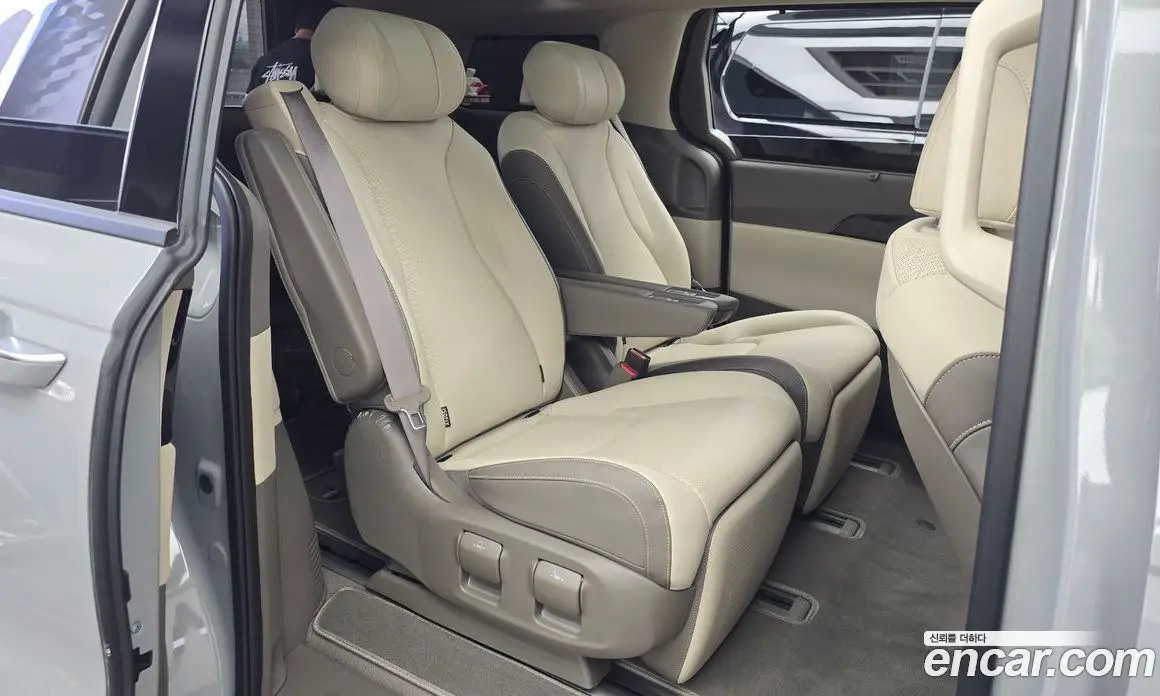 Kia Carnival 2024 2.2 автомат (гидро), фото 17 Kia Carnival 2024 2.2 автомат (гидро), фото 17