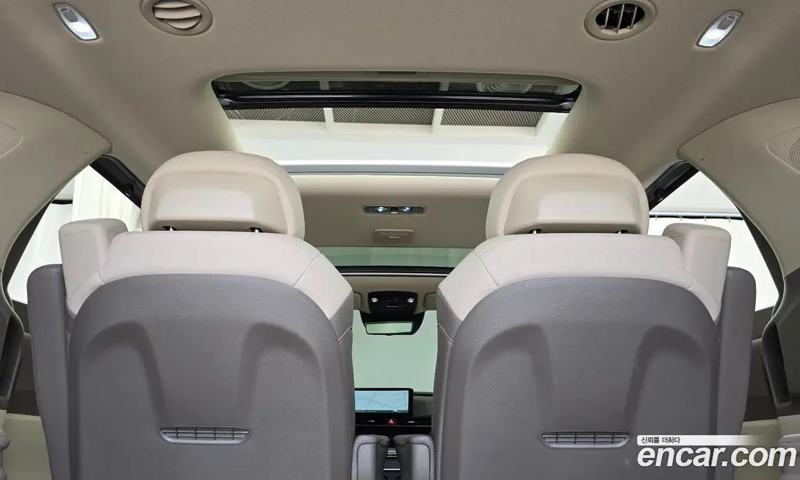 Kia Carnival 2024 2.2 автомат (гидро), фото 24 Kia Carnival 2024 2.2 автомат (гидро), фото 24