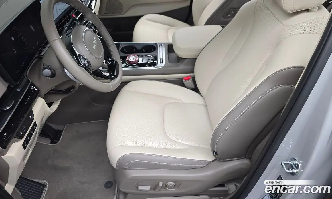 Kia Carnival 2024 2.2 автомат (гидро), фото 31 Kia Carnival 2024 2.2 автомат (гидро), фото 31