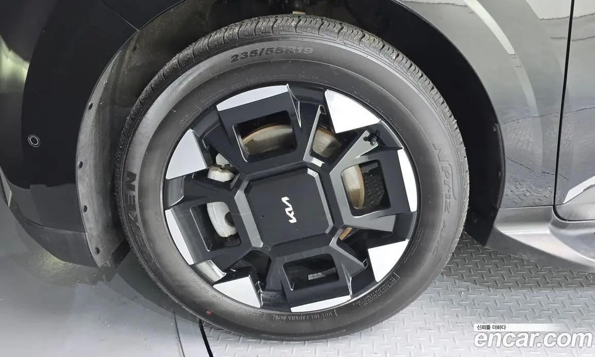 Kia Carnival 2024 1.6 автомат (гидро), фото 5 Kia Carnival 2024 1.6 автомат (гидро), фото 5
