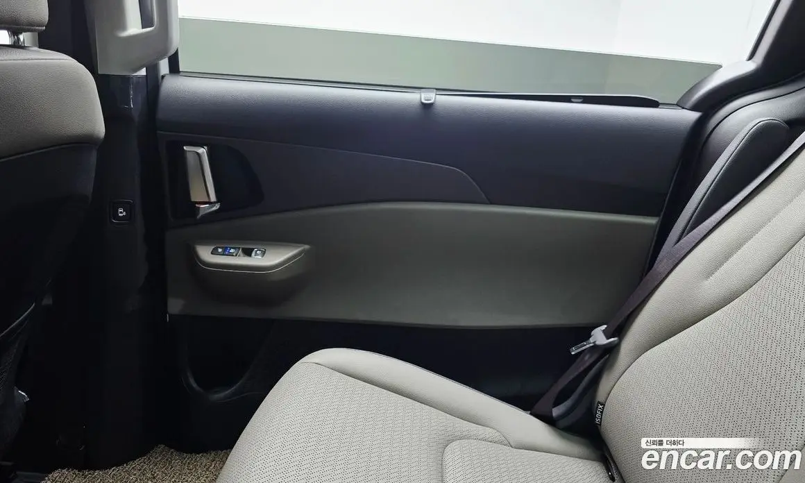 Kia Carnival 2026 1.6 автомат (гидро), фото 15 Kia Carnival 2026 1.6 автомат (гидро), фото 15
