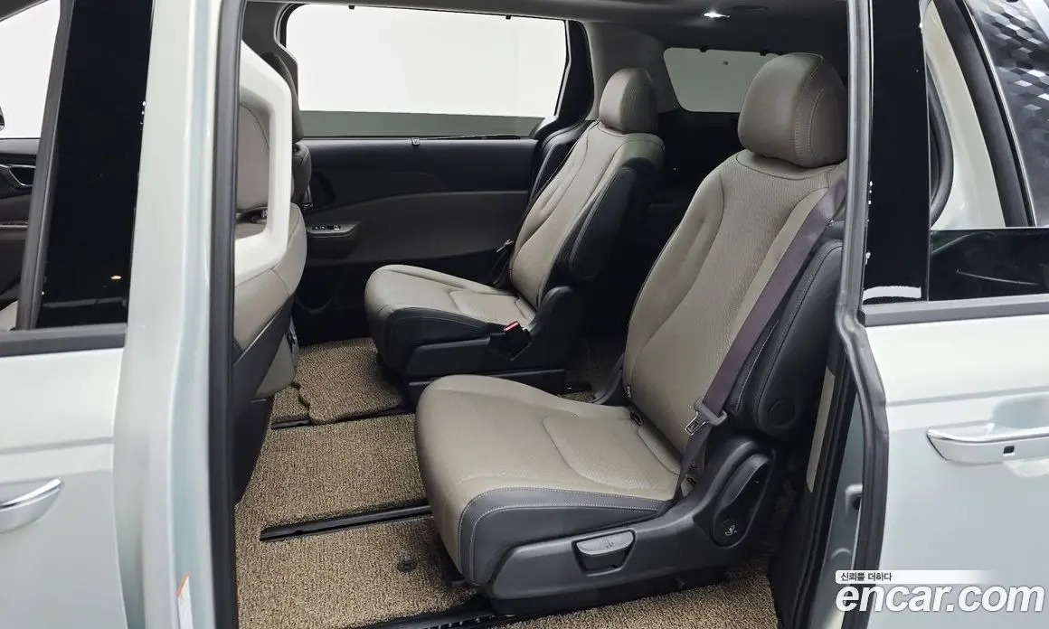 Kia Carnival 2026 1.6 автомат (гидро), фото 18 Kia Carnival 2026 1.6 автомат (гидро), фото 18