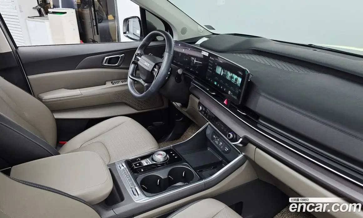 Kia Carnival 2026 1.6 автомат (гидро), фото 25 Kia Carnival 2026 1.6 автомат (гидро), фото 25