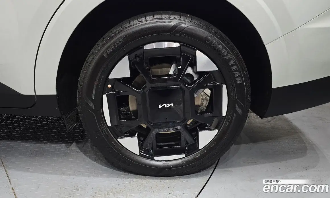 Kia Carnival 2026 1.6 автомат (гидро), фото 7 Kia Carnival 2026 1.6 автомат (гидро), фото 7
