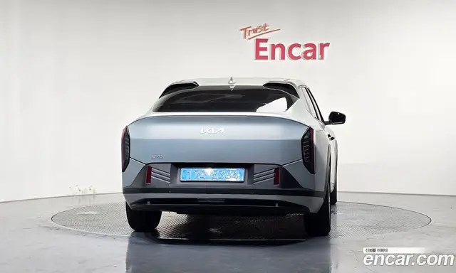 Kia EV4 2025 0.2 автомат (гидро), миниатюра 4 Kia EV4 2025 0.2 автомат (гидро), миниатюра 4