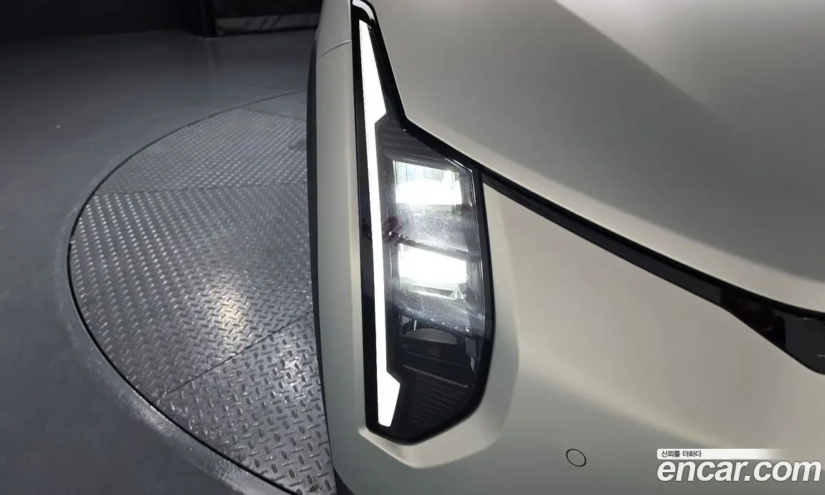 Kia EV4 2025 0.2 автомат (гидро), фото 8 Kia EV4 2025 0.2 автомат (гидро), фото 8