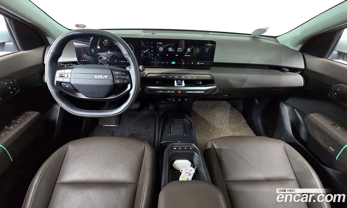 Kia EV4 2025 0.2 автомат (гидро), фото 10 Kia EV4 2025 0.2 автомат (гидро), фото 10