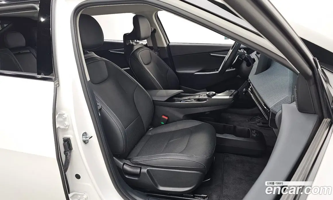 Kia EV6 2024 0.1 автомат (гидро), фото 15 Kia EV6 2024 0.1 автомат (гидро), фото 15