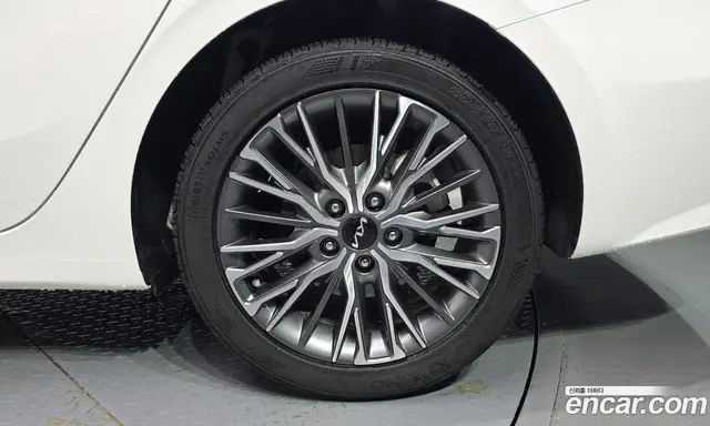 Kia K3 2024 1.6 автомат (гидро), миниатюра 7 Kia K3 2024 1.6 автомат (гидро), миниатюра 7