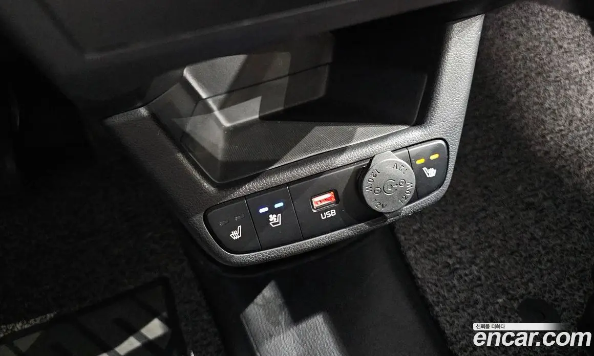Kia Ray 2023 1.0 автомат (гидро), фото 23