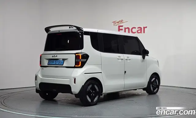 Kia Ray 2024 0.1 автомат (гидро), миниатюра 1