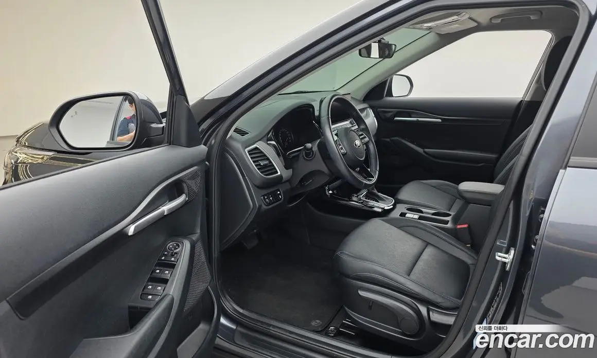 Kia Seltos 2021 1.6 автомат (гидро), фото 10 Kia Seltos 2021 1.6 автомат (гидро), фото 10