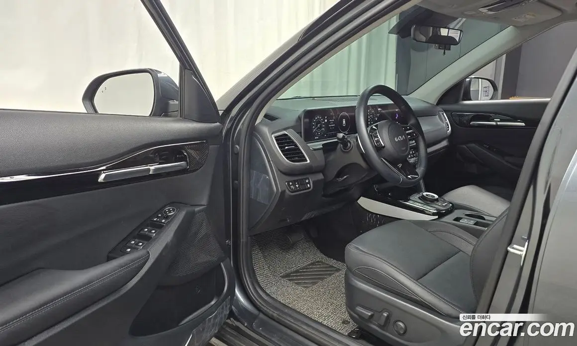 Kia Seltos 2023 1.6 автомат (гидро), фото 12 Kia Seltos 2023 1.6 автомат (гидро), фото 12