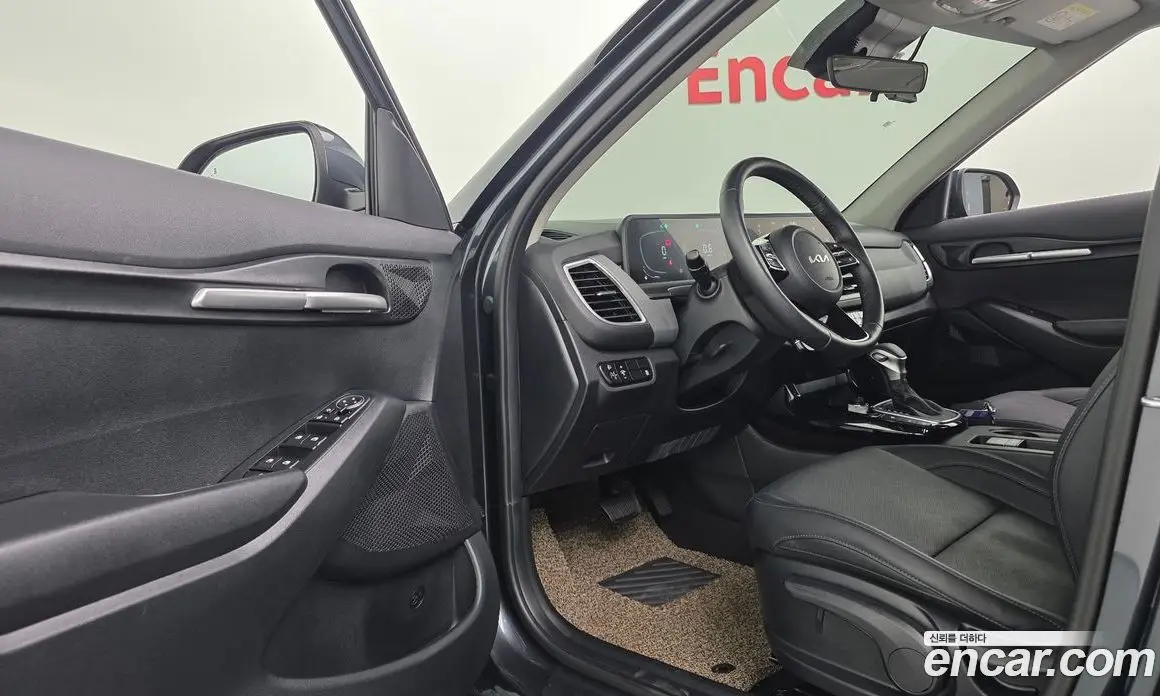 Kia Seltos 2024 1.6 автомат (гидро), фото 15 Kia Seltos 2024 1.6 автомат (гидро), фото 15