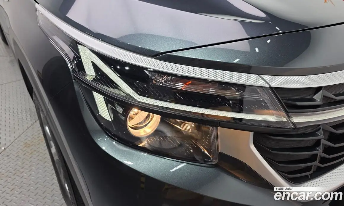 Kia Seltos 2024 1.6 автомат (гидро), фото 7 Kia Seltos 2024 1.6 автомат (гидро), фото 7