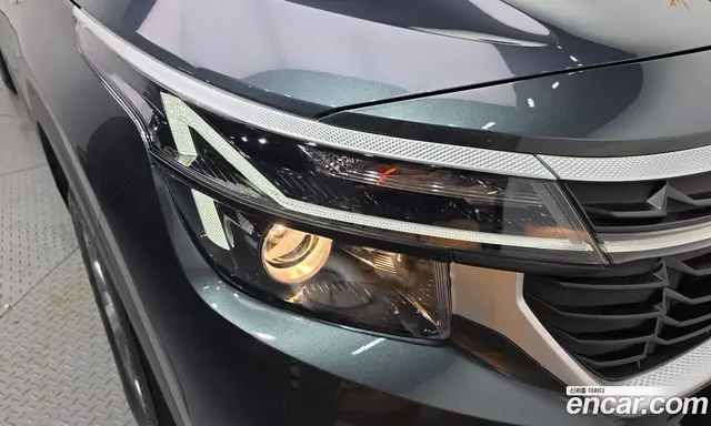 Kia Seltos 2024 1.6 автомат (гидро), миниатюра 7 Kia Seltos 2024 1.6 автомат (гидро), миниатюра 7