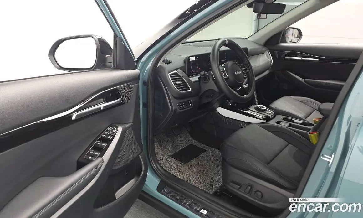Kia Seltos 2025 1.6 автомат (гидро), фото 13 Kia Seltos 2025 1.6 автомат (гидро), фото 13