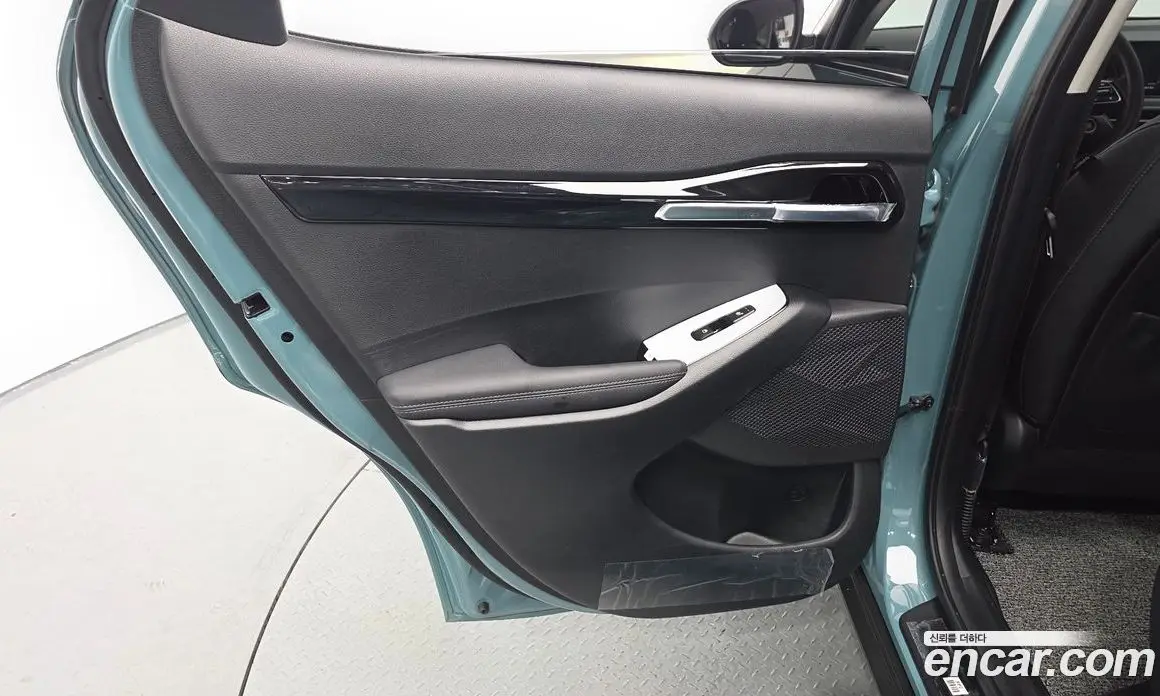 Kia Seltos 2025 1.6 автомат (гидро), фото 15 Kia Seltos 2025 1.6 автомат (гидро), фото 15