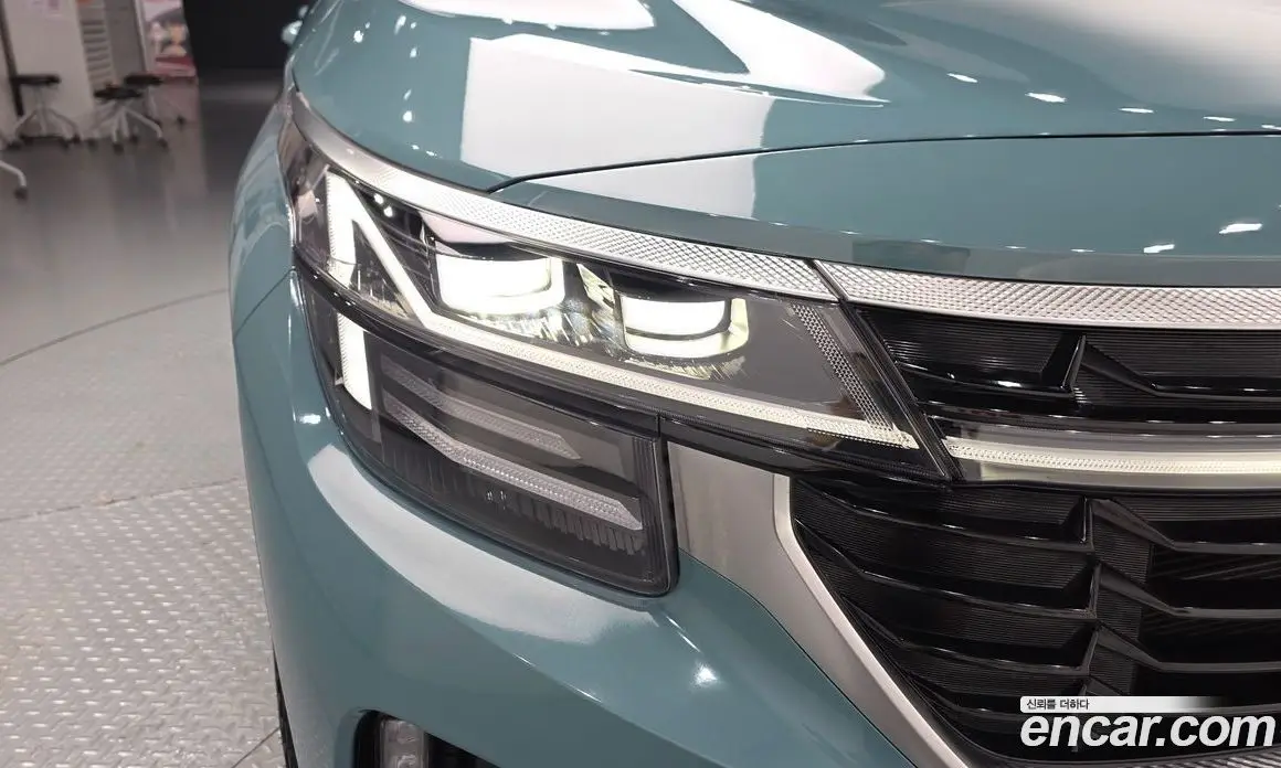 Kia Seltos 2025 1.6 автомат (гидро), фото 8 Kia Seltos 2025 1.6 автомат (гидро), фото 8