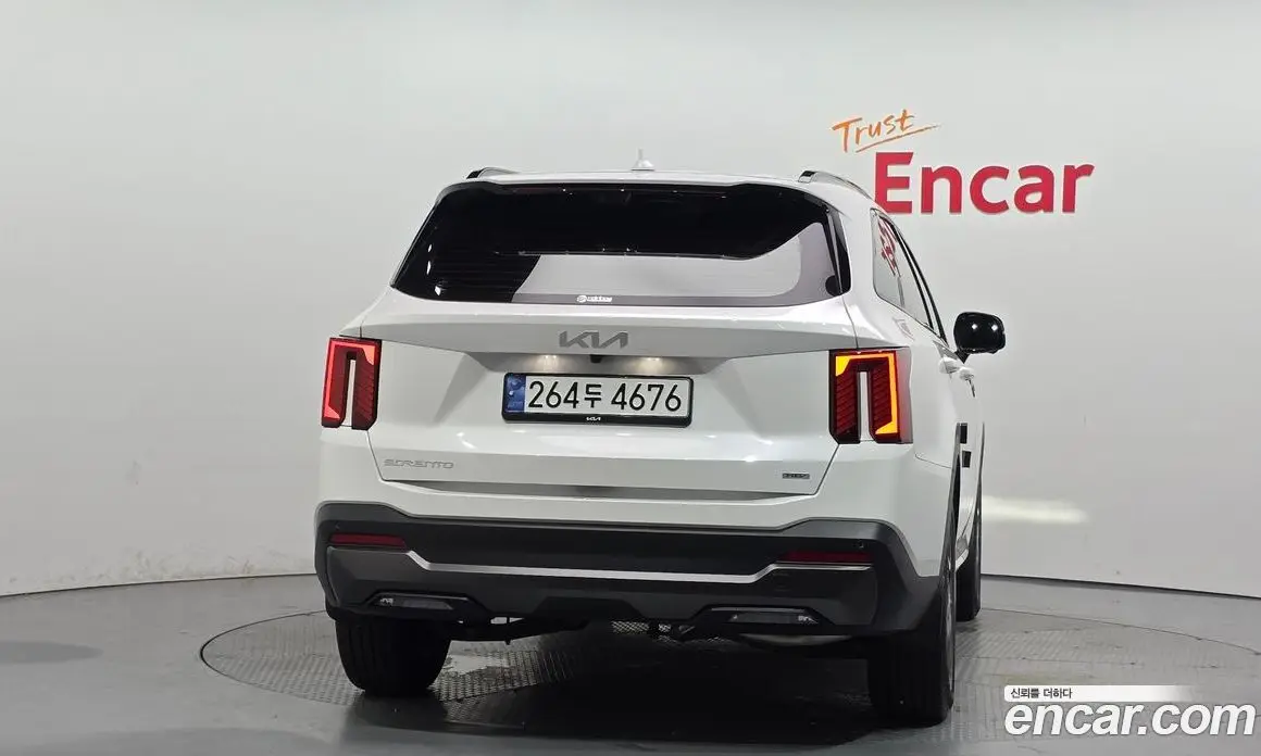 Kia Sorento 2024 1.6 автомат (гидро), фото 3 Kia Sorento 2024 1.6 автомат (гидро), фото 3