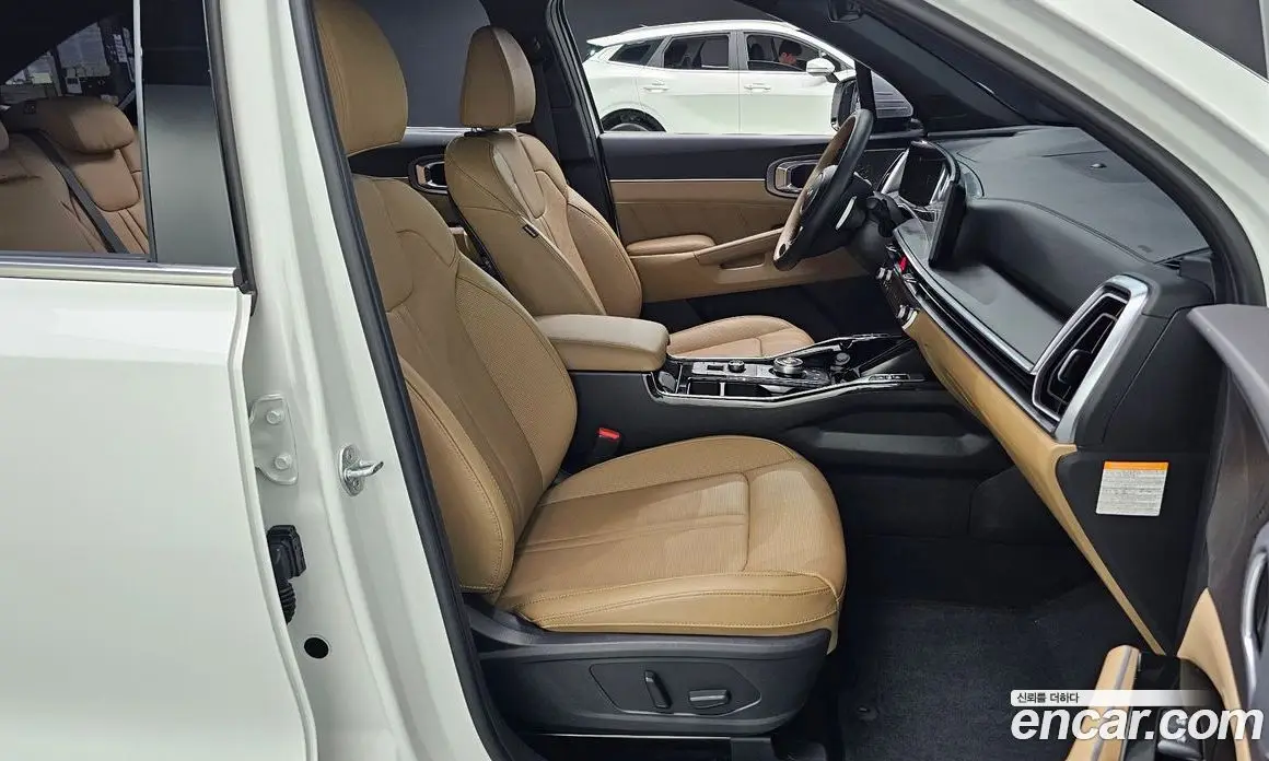 Kia Sorento 2024 1.6 автомат (гидро), фото 16 Kia Sorento 2024 1.6 автомат (гидро), фото 16