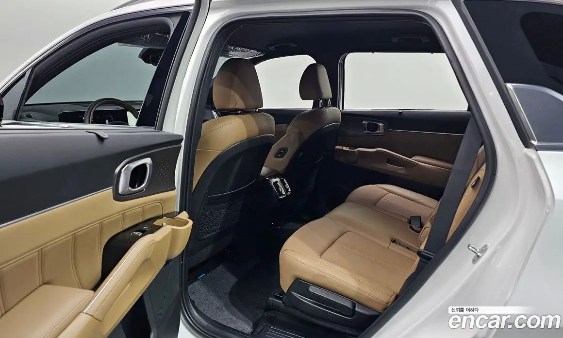 Kia Sorento 2024 1.6 автомат (гидро), фото 17 Kia Sorento 2024 1.6 автомат (гидро), фото 17